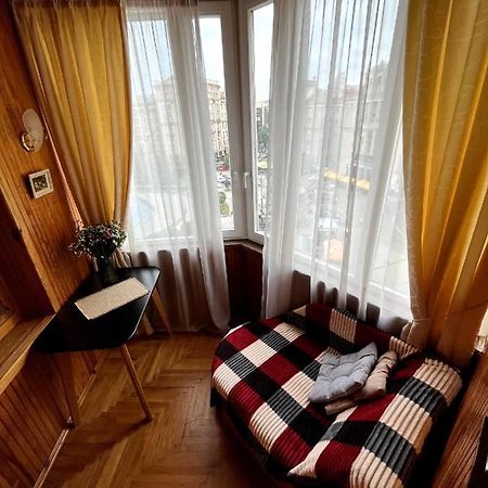 Апартаменты В Самом Центре Столицы. Kiev Bagian luar foto