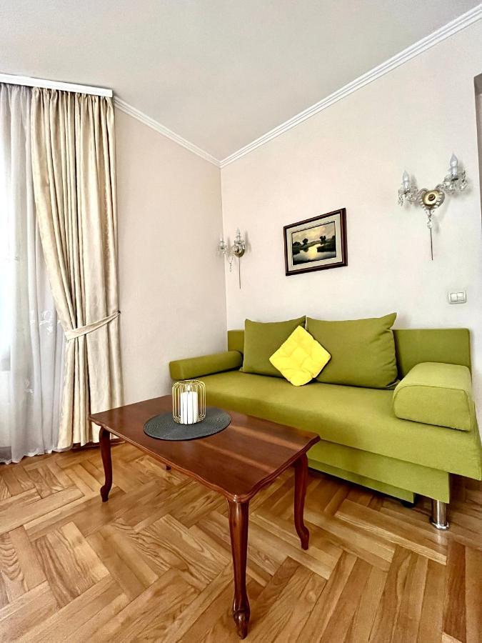 Апартаменты В Самом Центре Столицы. Kiev Bagian luar foto