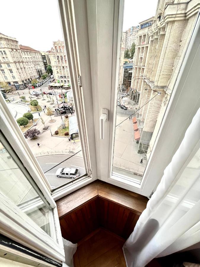 Апартаменты В Самом Центре Столицы. Kiev Bagian luar foto