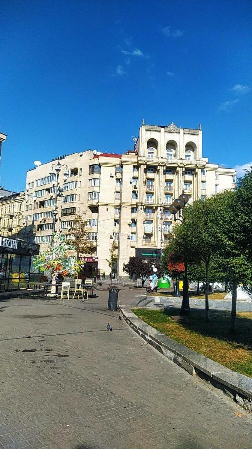 Апартаменты В Самом Центре Столицы. Kiev Bagian luar foto